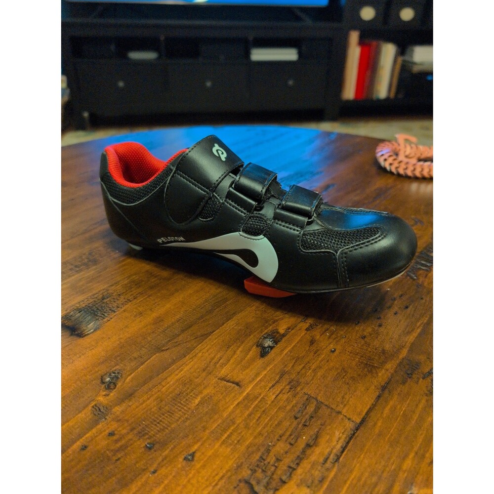 EUC Peloton cycling LEFT SHOE ONLY with look delta cleat EU 40 US women's 9